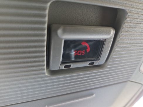 Used 2020 Toyota RAV4 LE image 22