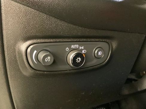 Used 2020 Chevrolet Equinox LT w/ Driver Convenience Package FWD image 25