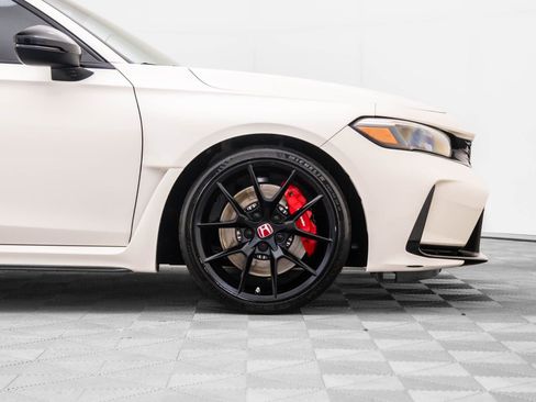 Used 2023 Honda Civic Type R image 35