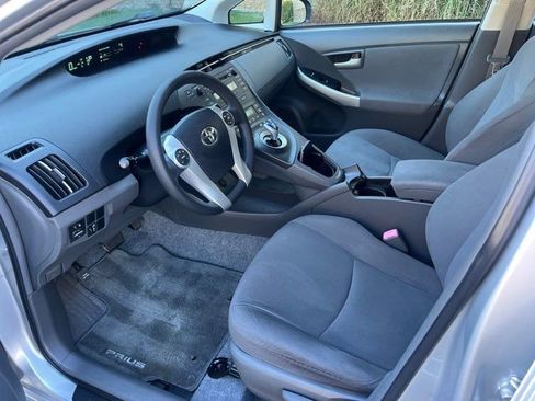 Used 2011 Toyota Prius Two image 5