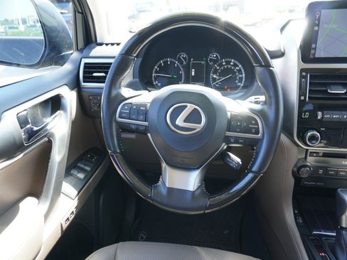 Used 2022 Lexus GX 460 Premium w/ Premium Package AWD/4WD image 15
