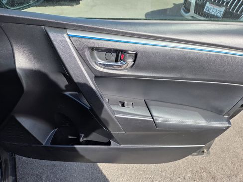 Used 2016 Toyota Corolla S FWD image 11