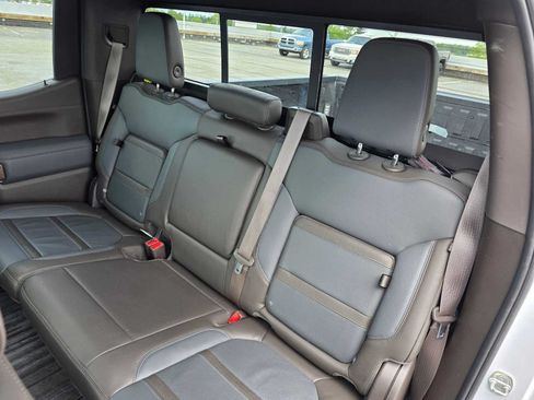 Certified 2022 GMC Sierra 1500 Denali w/ Denali Reserve Package AWD/4WD image 17
