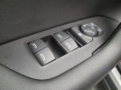 Used 2019 Chevrolet Blazer RS FWD image 27