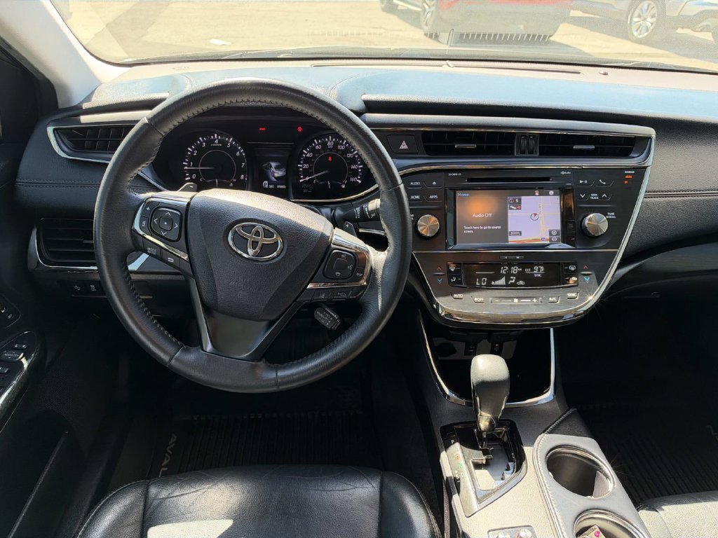 Used 2018 Toyota Avalon XLE Premium w/ Carpet Mat Package FWD image 11