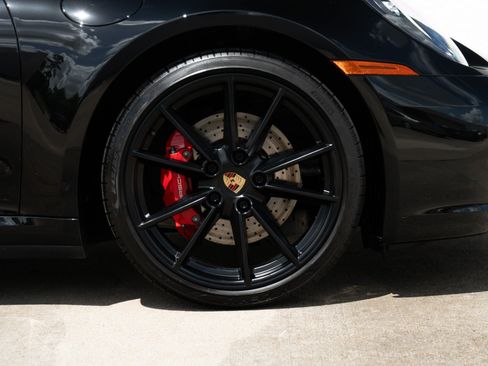Used 2023 Porsche 911 Carrera S RWD image 33