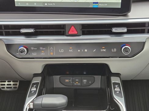 New 2026 Kia Sorento SX FWD image 14