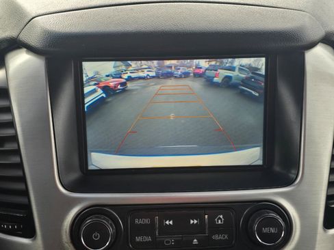 Used 2016 GMC Yukon SLE image 10