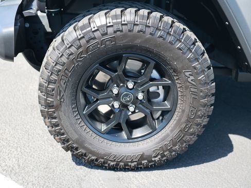 Used 2024 Jeep Wrangler Unlimited Sport AWD/4WD image 12