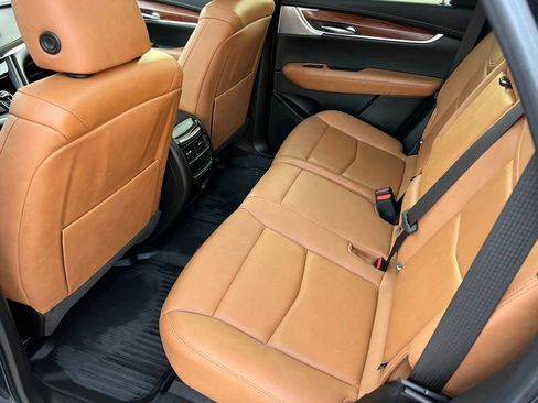 Certified 2021 Cadillac XT5 Premium Luxury w/ LPO, Floor Liner Package image 16