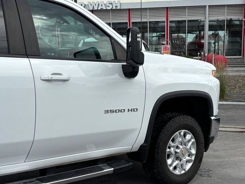 Used 2022 Chevrolet Silverado 3500 LT w/ All Star Edition AWD/4WD image 4