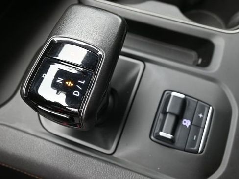 Used 2022 GMC Sierra 1500 AT4 image 38