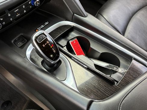 Used 2020 Buick Enclave Avenir w/ Avenir Technology Package image 18