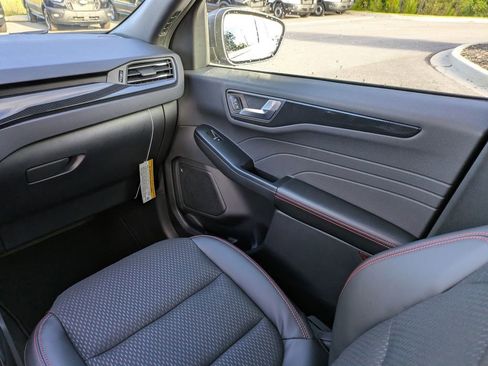 New 2026 Ford Escape ST-Line w/ Tech Pack #1 image 19