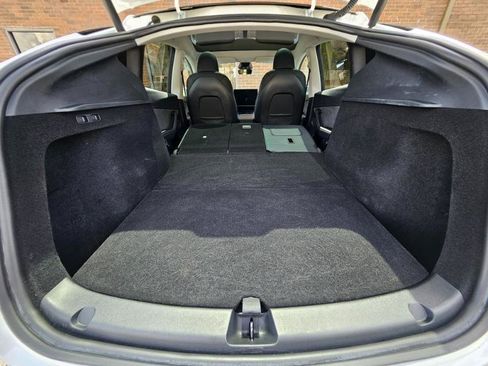 Used 2023 Tesla Model Y Long Range image 73