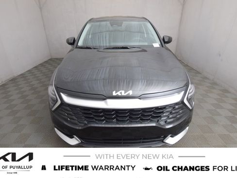 New 2025 Kia Sportage LX image 2