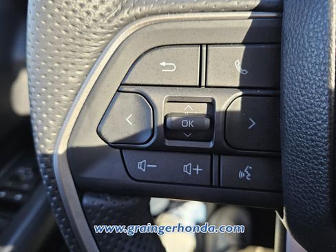 Used 2024 Toyota Tacoma Limited w/ Limited Package (LT) image 19