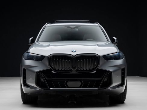 Used 2025 BMW X5 sDrive40i w/ M Sport Package RWD image 8