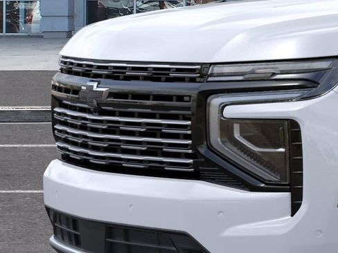 New 2026 Chevrolet Suburban High Country AWD/4WD image 14