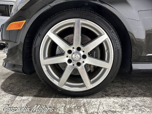Used 2014 Mercedes-Benz C 300 4MATIC Sedan image 26