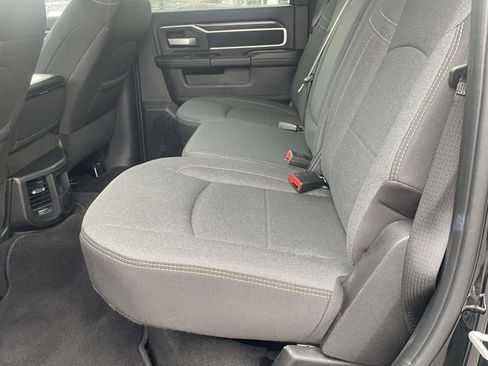 Used 2024 RAM 2500 Big Horn w/ Sport Appearance Package image 10