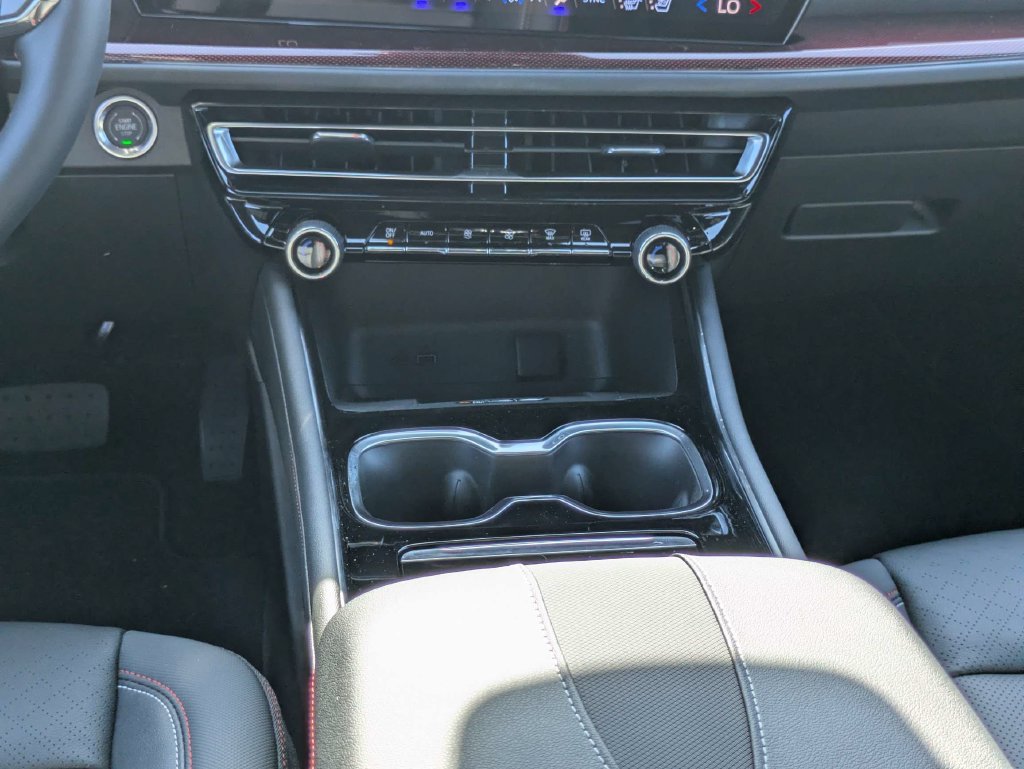New 2026 Chevrolet Traverse RS FWD image 21