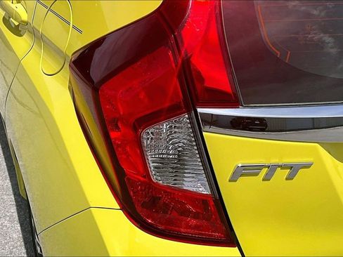Used 2016 Honda Fit EX image 23