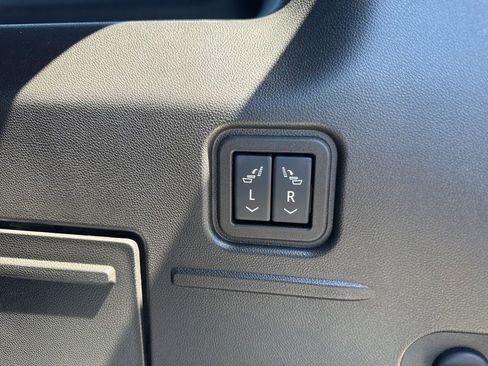 Used 2025 GMC Hummer EV 3X w/ LPO, Dark Essentials Package AWD/4WD image 32