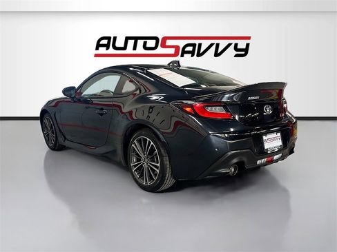 Used 2023 Toyota GR86 Premium w/ ALL Weather Mat Package (TMS) image 5