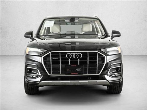Certified 2023 Audi Q5 2.0T Premium w/ Convenience Package AWD/4WD image 2