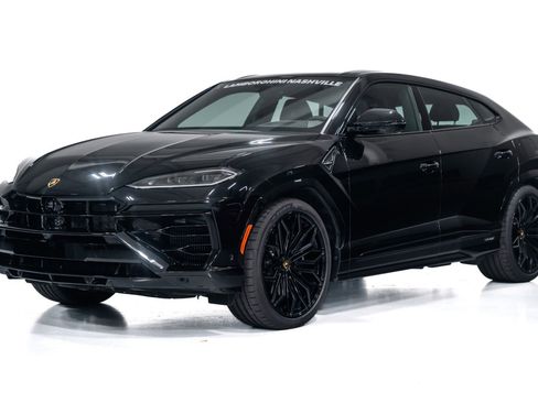 Used 2025 Lamborghini Urus SE image 3
