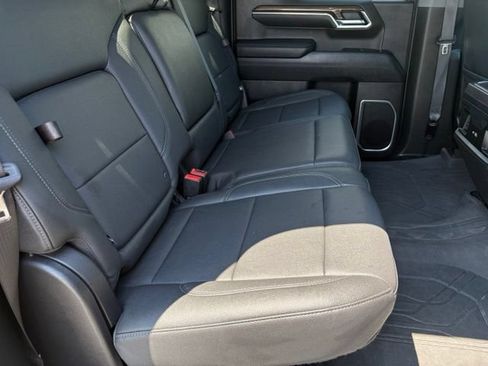Used 2023 Chevrolet Silverado 1500 RST w/ Rally Edition AWD/4WD image 17
