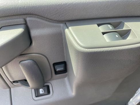 New 2025 GMC Savana 3500 w/ Power Convenience Package RWD image 8