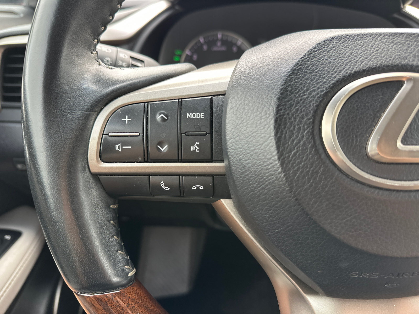 Used 2017 Lexus RX 350 FWD w/ Premium Package image 21