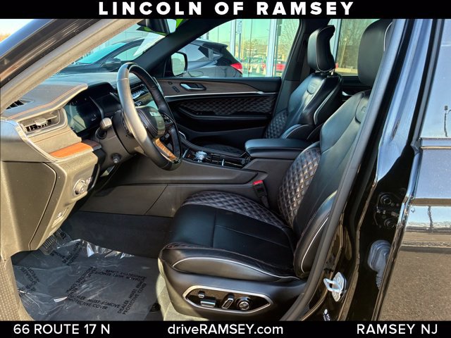 Used 2023 Jeep Grand Cherokee L Summit w/ High Altitude Package AWD/4WD image 21