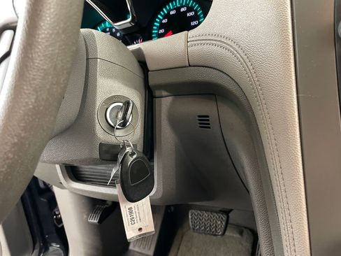 Used 2015 Chevrolet Traverse LS w/ LPO, 'HIT The Road' Package FWD image 27