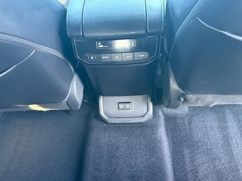 Used 2021 Toyota Highlander XSE image 14