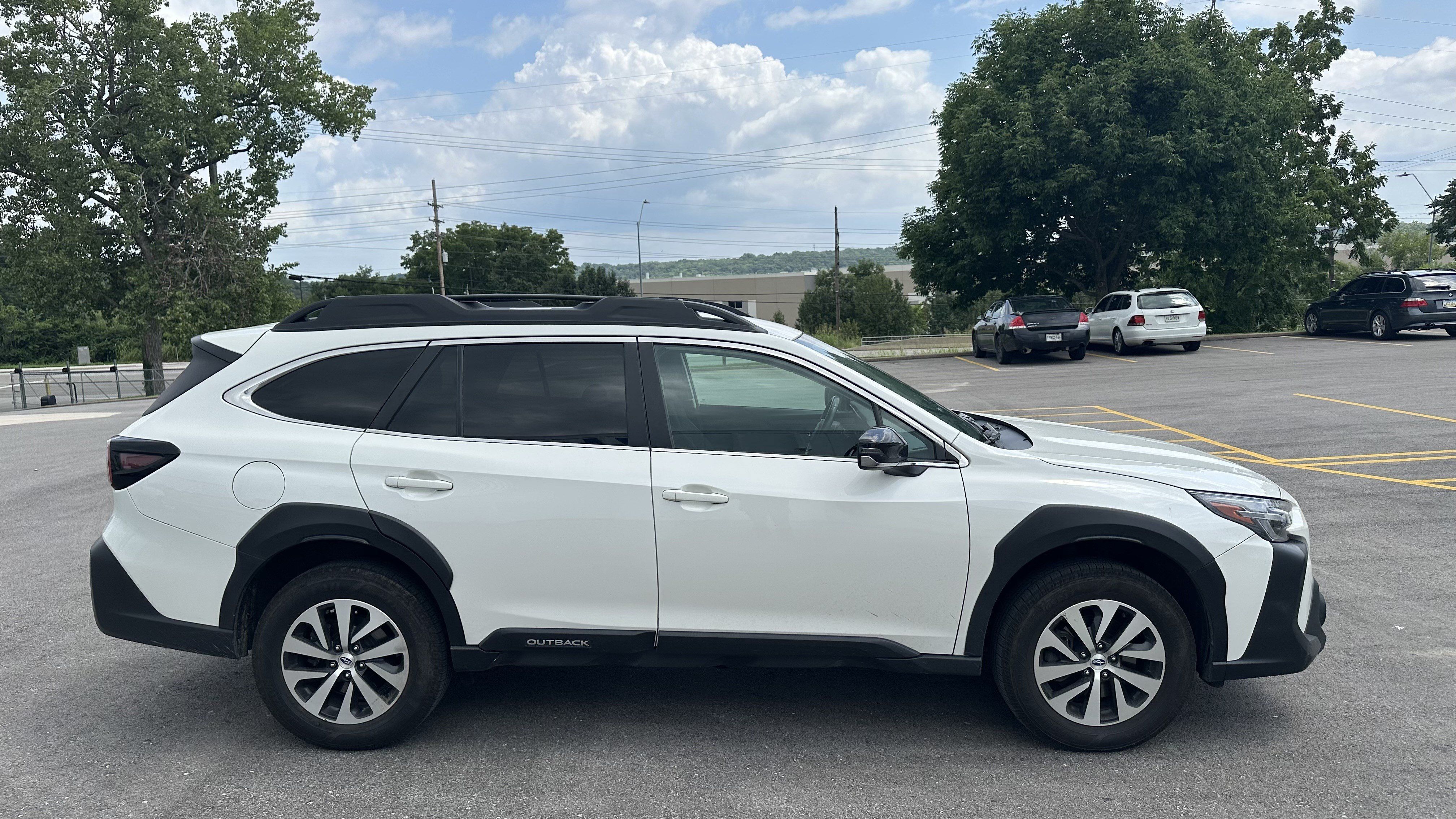 Used 2024 Subaru Outback Premium w/ Popular Package #1A AWD/4WD image 8