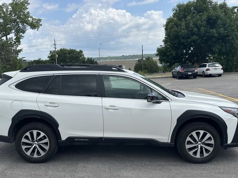 Used 2024 Subaru Outback Premium w/ Popular Package #1A AWD/4WD image 8