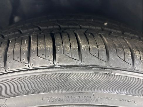 Used 2019 Genesis G70 2.0T Advanced w/ Elite Package image 33