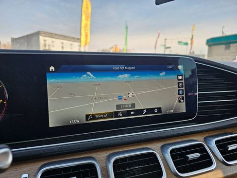 Used 2021 Mercedes-Benz GLE 350 4MATIC w/ Premium Package image 25