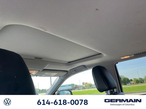 Used 2017 Toyota Highlander Limited AWD/4WD image 21