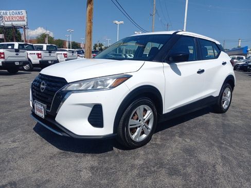 Used 2023 Nissan Kicks S FWD image 1