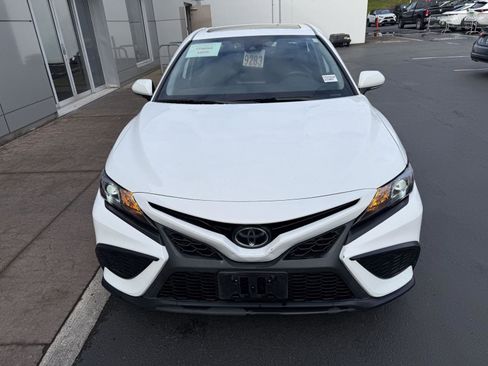Used 2023 Toyota Camry SE AWD/4WD image 8