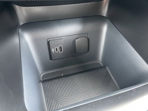 New 2026 Ford Explorer Active image 13