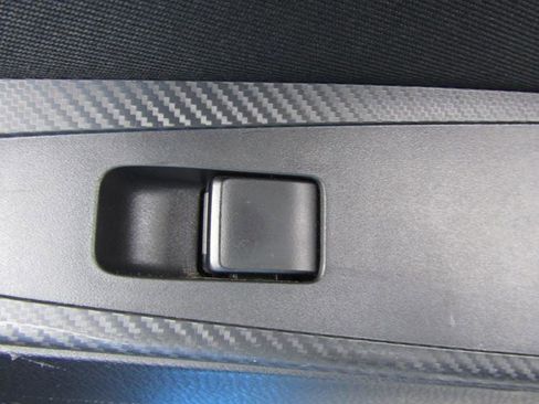 Used 2017 Toyota Yaris iA image 32