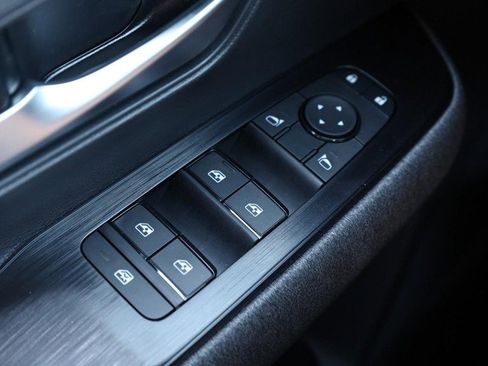 New 2026 Nissan Kicks SV image 18