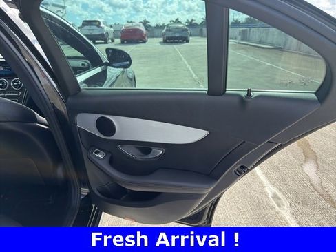 Used 2019 Mercedes-Benz C 300 C 300 image 19