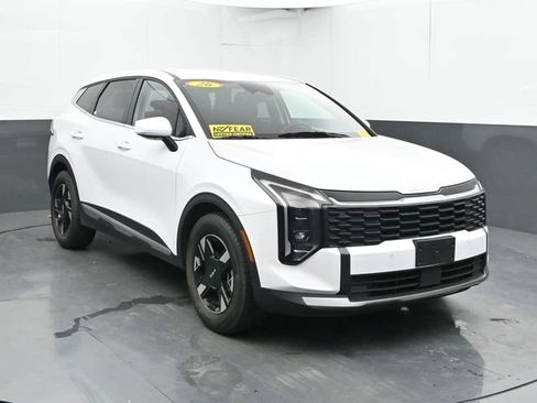 Used 2026 Kia Sportage LX FWD image 6