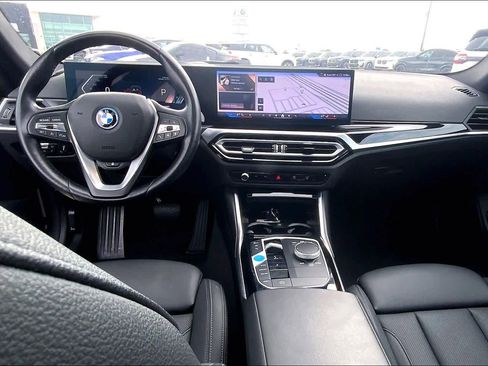 Used 2024 BMW i4 eDrive40 image 15